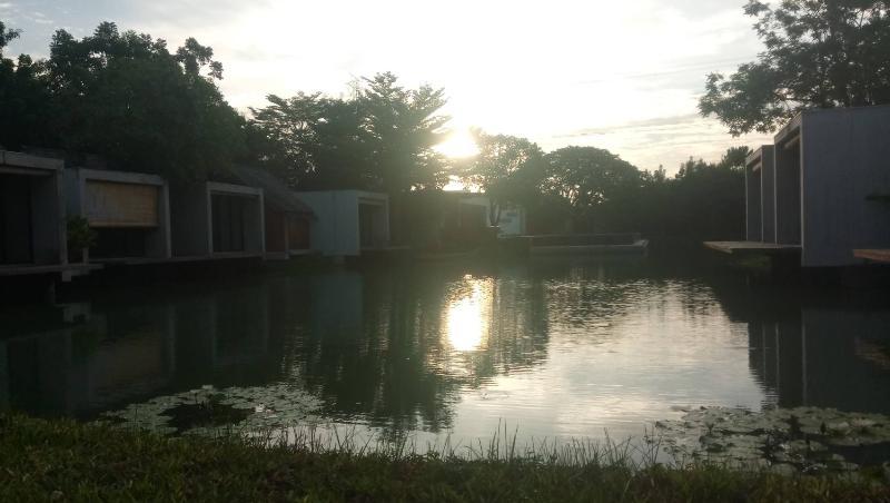 Into The Forest Resort Bangkok Exterior foto